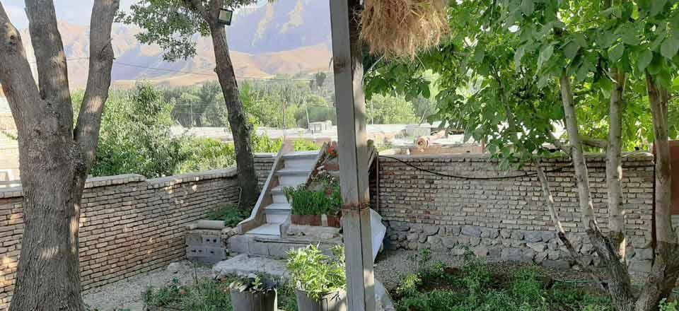 اقامتگاه مزرعه آفتاب چغاخور در بلداجی