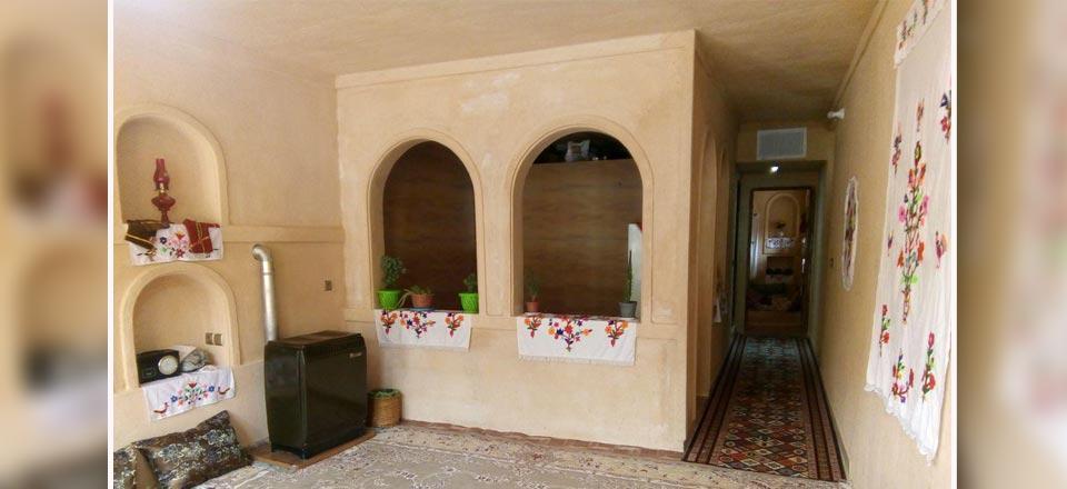 اقامتگاه بوم گردی یوزگشت بیارجمند