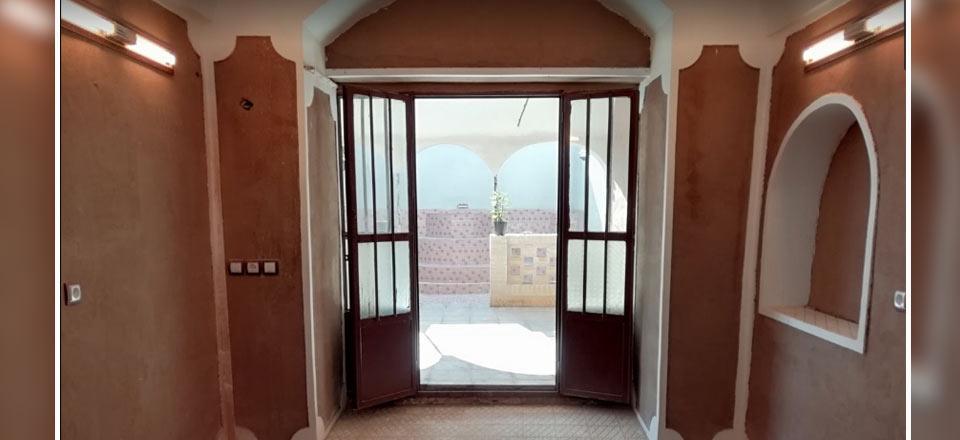 اقامتگاه بوم گردی گل انار در انار