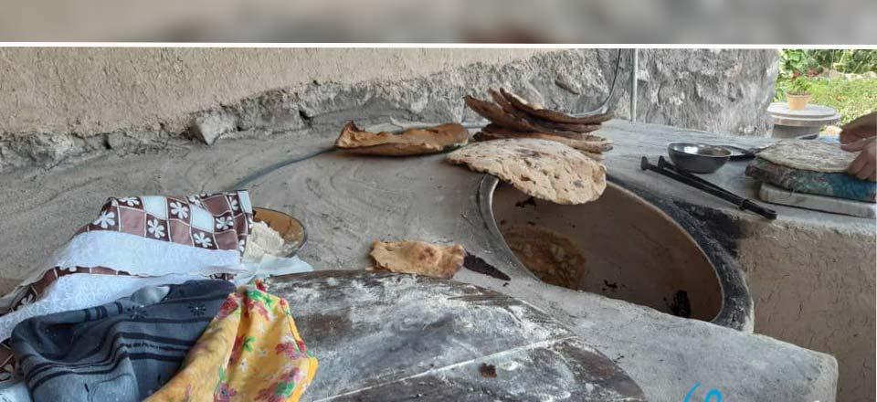 اقامتگاه بوم گردی ننو عذرا بردسیر