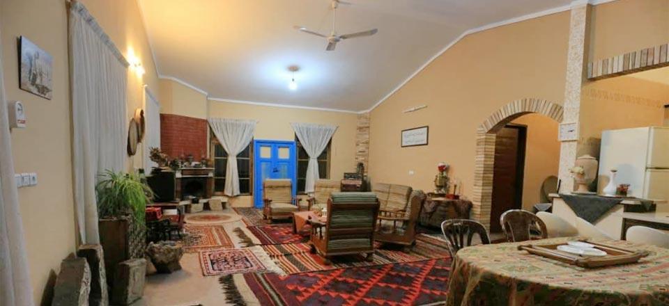 اقامتگاه بوم گردی صبح بینالود در نیشابور