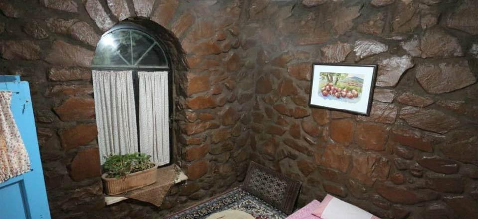 اقامتگاه بوم گردی صبح بینالود در نیشابور