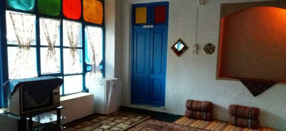 اقامتگاه بوم گردی باوینه در فارسان