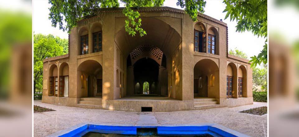 اقامتگاه سنتی باغ پهلوان پور در مهریز