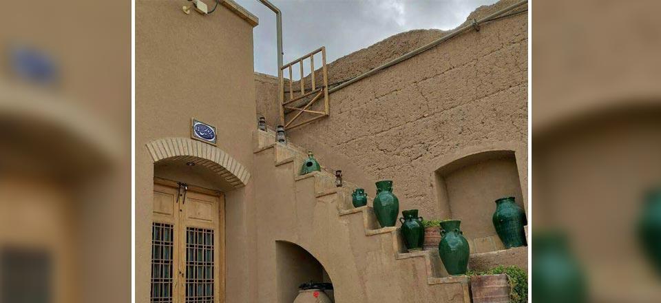 اقامتگاه سنتی باغ پهلوان پور در مهریز