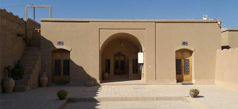 اقامتگاه سنتی باغ پهلوان پور در مهریز