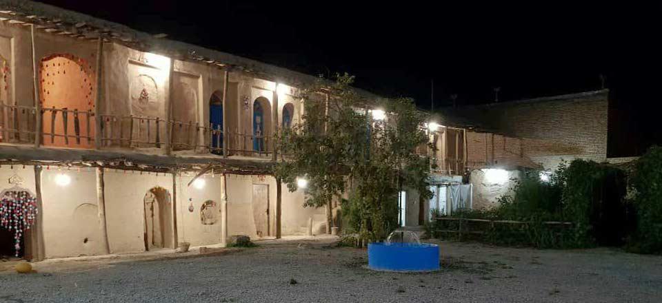 اقامتگاه بوم گردی دلنوازان در همدان