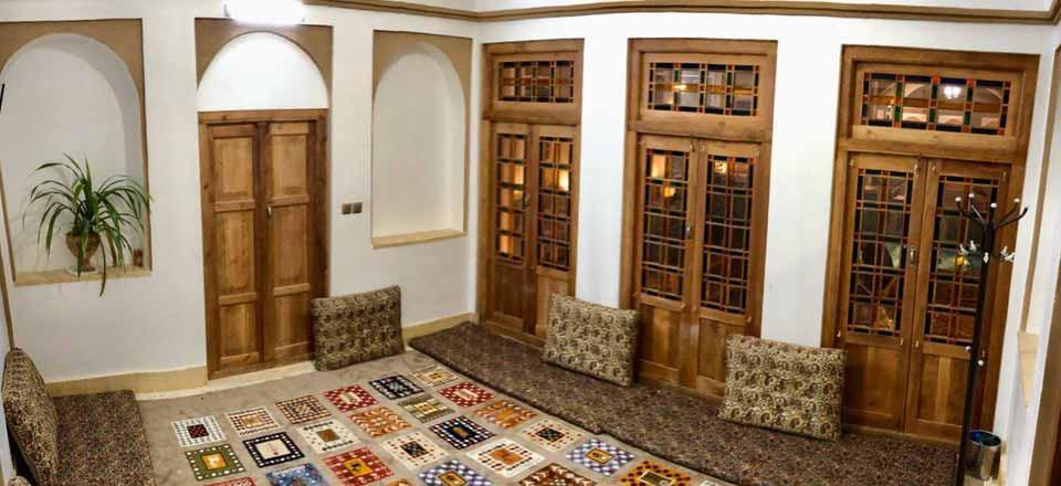 اقامتگاه بوم گردی فرافر در مهریز