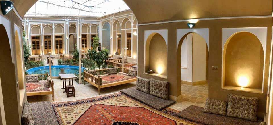 اقامتگاه بوم گردی فرافر در مهریز