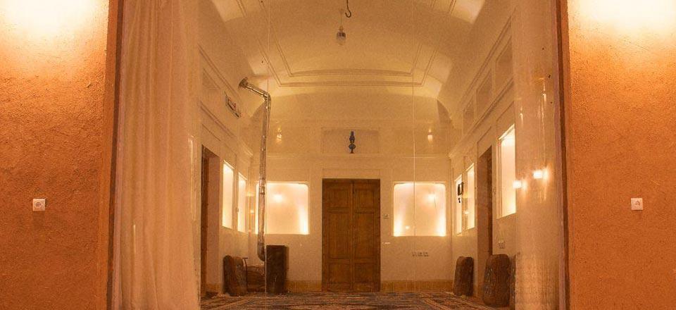 اقامتگاه بوم گردی عمارت قاجاریه کدخدا مهریز