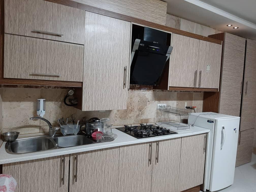 آپارتمان دوخوابه نوساز نزدیک حرم