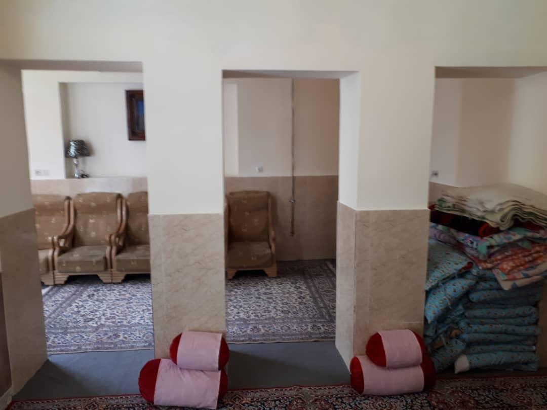 رزرو اقامتگاه بوم گردی درخت خرمالو در اصفهان