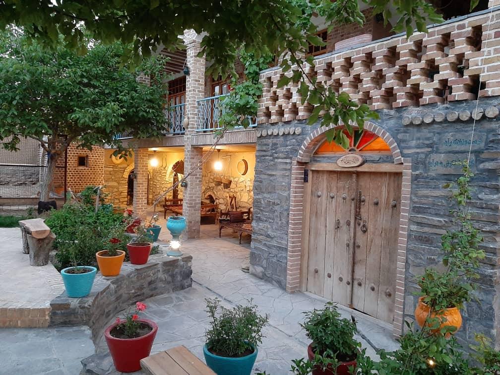 اجاره اقامتگاه بوم گردی دولتسرا در بهار