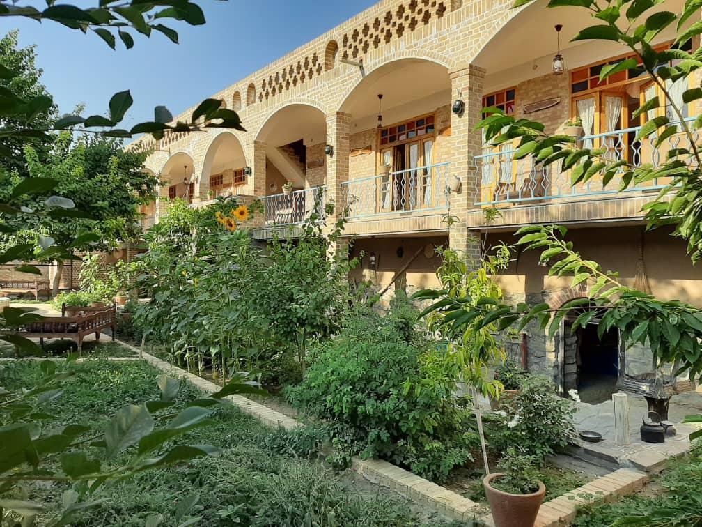 اجاره اقامتگاه بوم گردی دولتسرا در بهار