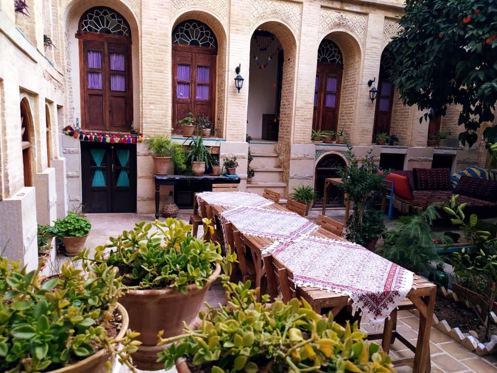 رزرو اقامتگاه بوم گردی لوتوس در شیراز