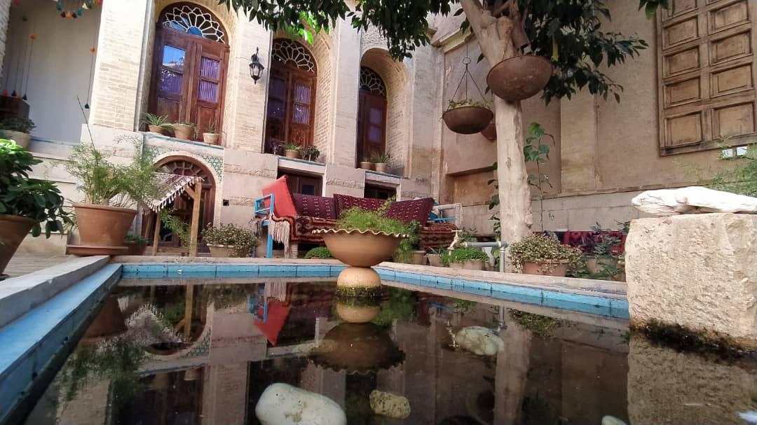 رزرو اقامتگاه بوم گردی لوتوس در شیراز