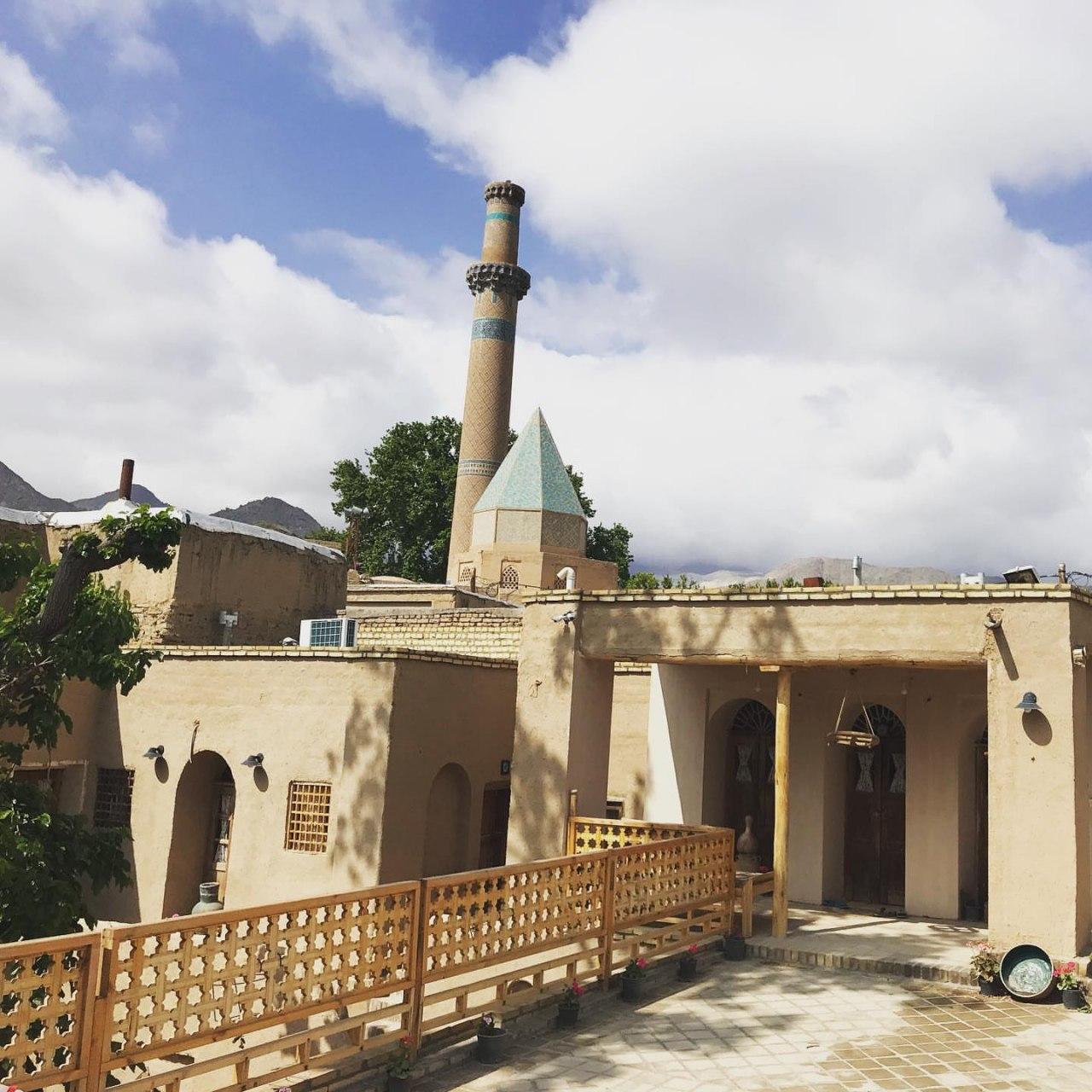 اقامتگاه بوم گردی توسلیان در نطنز