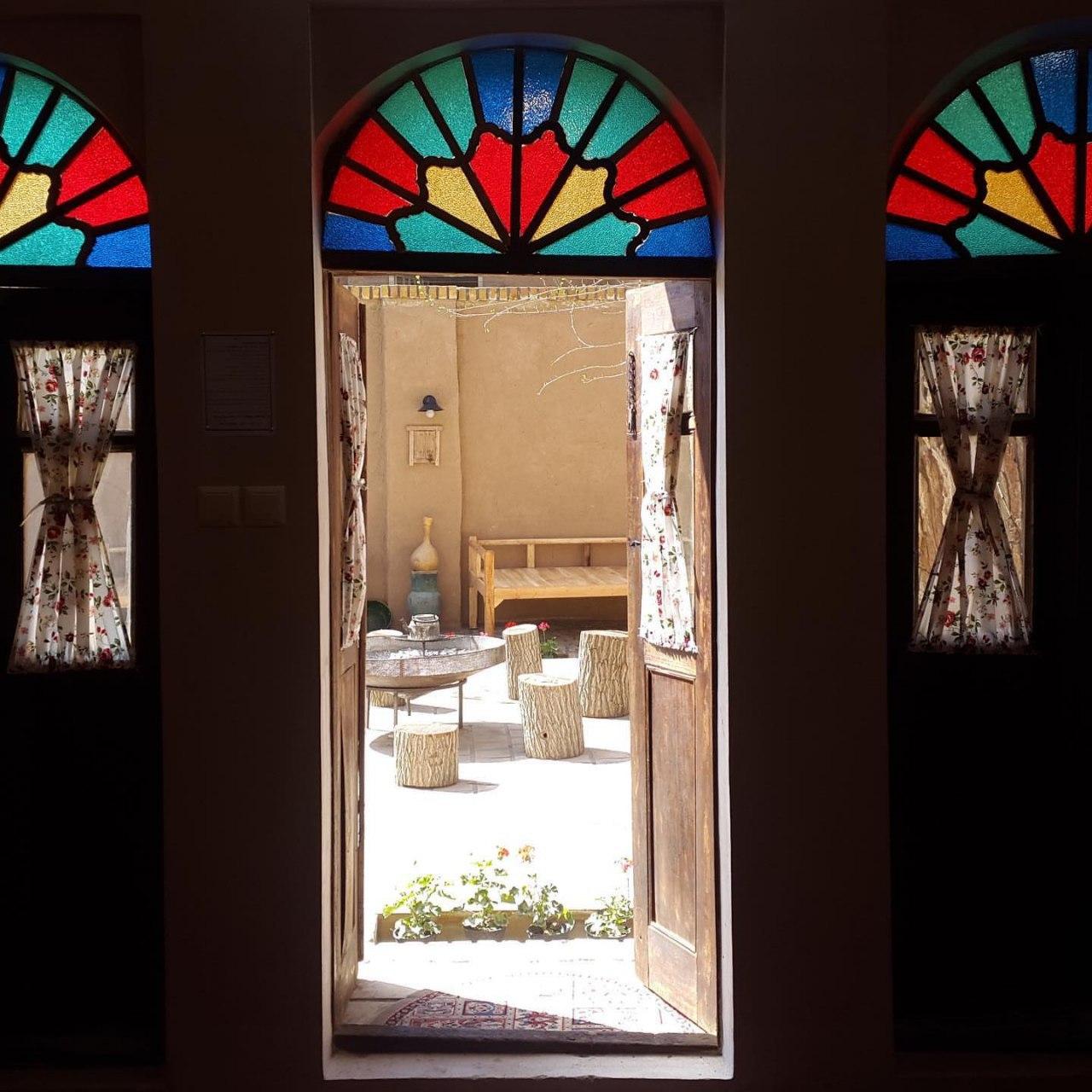 اقامتگاه بوم گردی توسلیان در نطنز