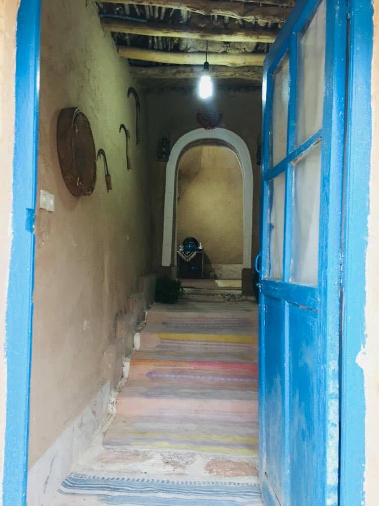 سوئیت بوم گردی آتشکده کهن در محلات