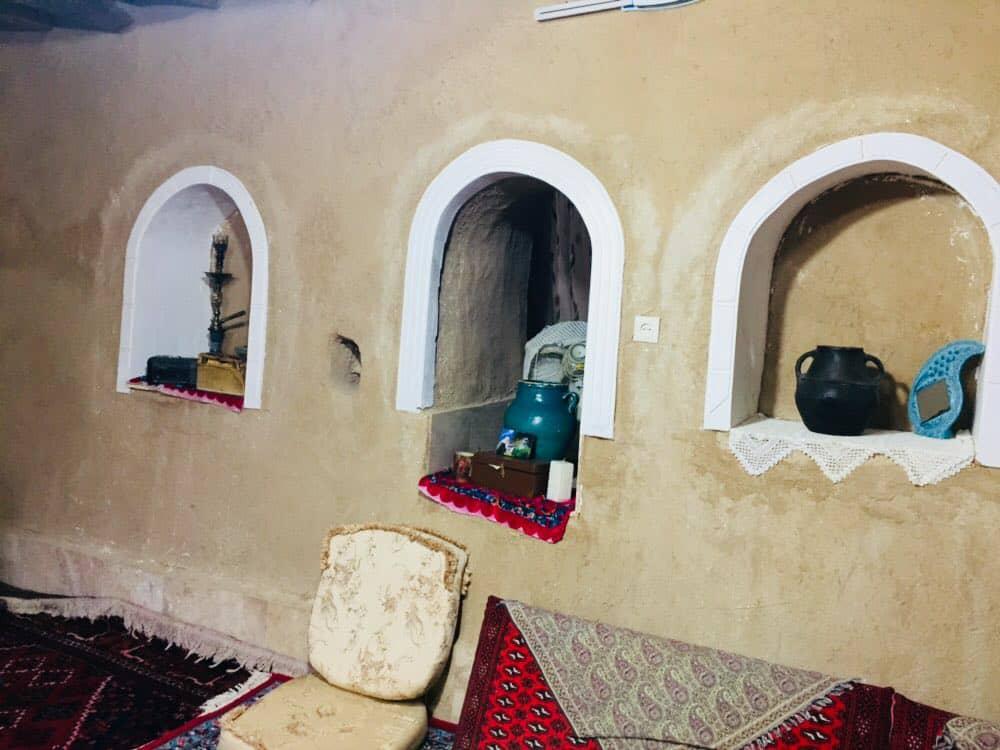 سوئیت بوم گردی آتشکده کهن در محلات