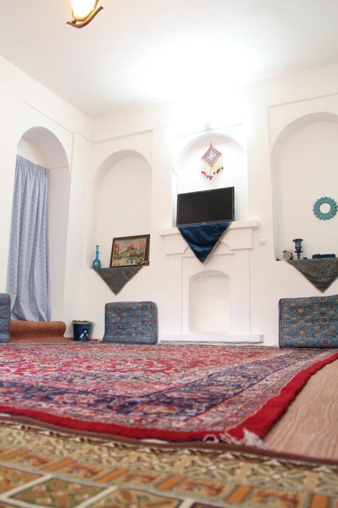 اجاره اقامتگاه بوم گردی سرای جواهر در نطنز