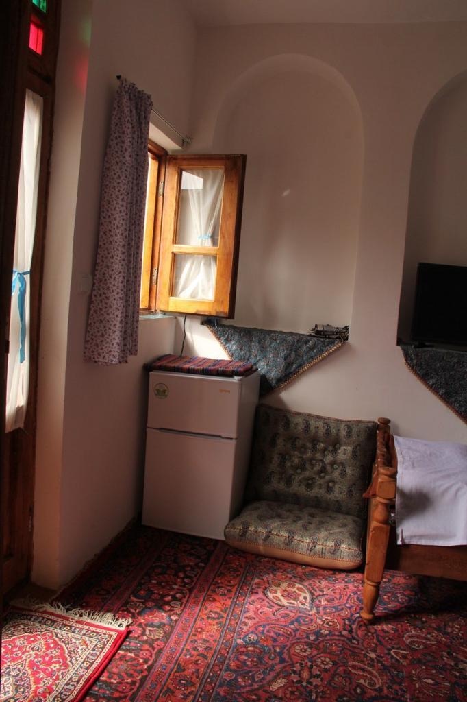 اجاره اقامتگاه بوم گردی سرای جواهر در نطنز