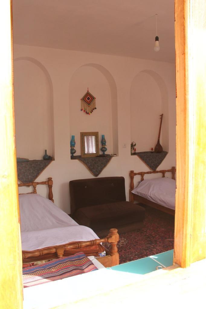 اجاره اقامتگاه بوم گردی سرای جواهر در نطنز