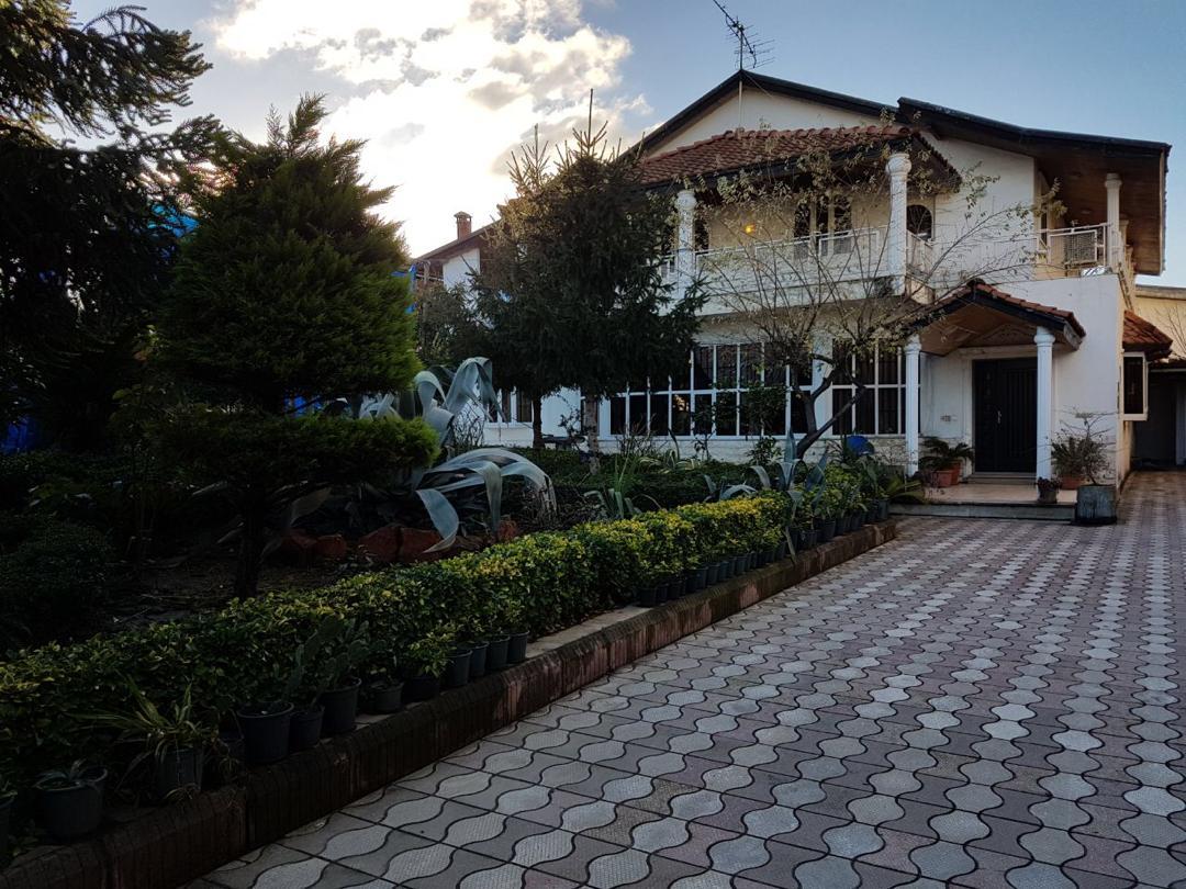 ویلای اجاره ای استخردار در نمک آبرود