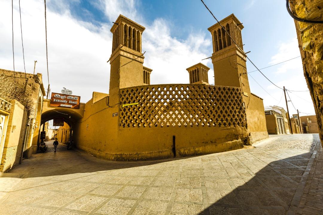 رزرو اقامتگاه سنتی دوستانه در یزد