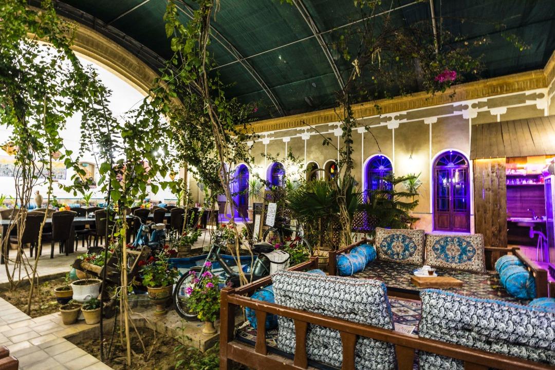 رزرو اقامتگاه سنتی دوستانه در یزد