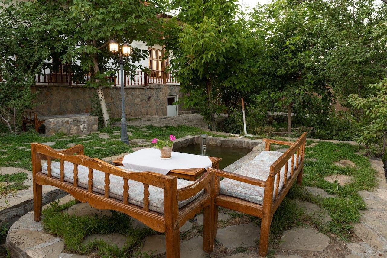 هتل سنتی خانه گل در شهمیرزاد