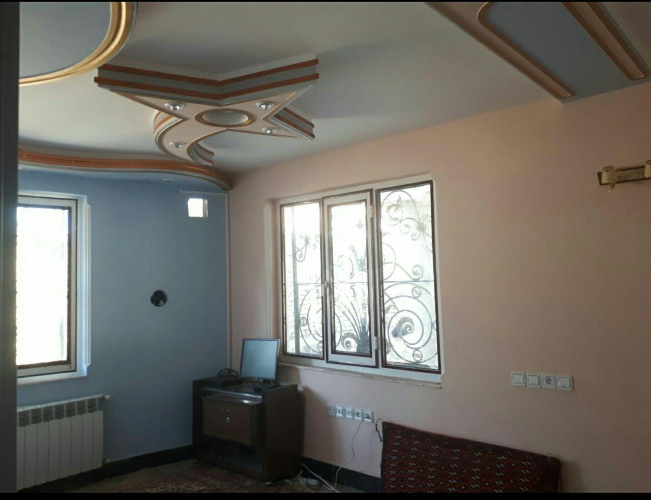 اجاره خانه سنتی گل سرخ در زنجان