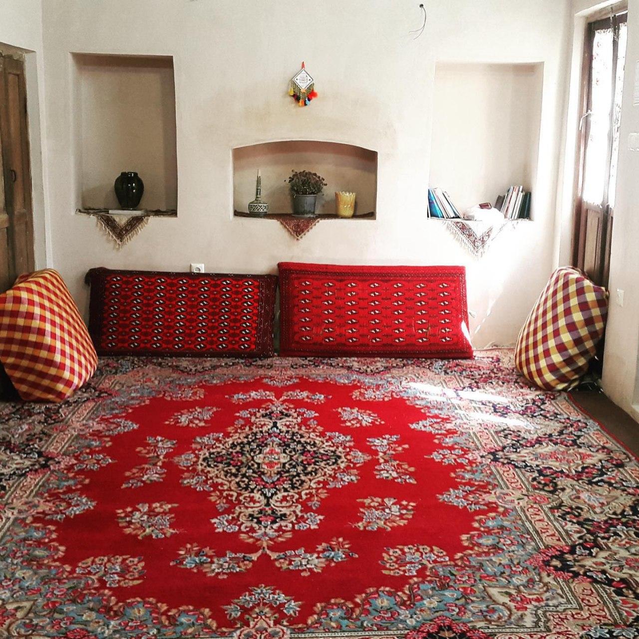 اقامتگاه بوم گردی توسلیان در نطنز