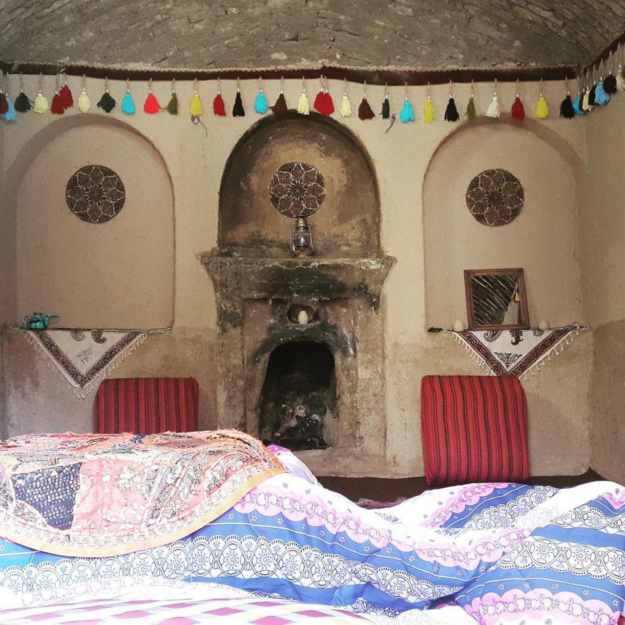 اقامتگاه بوم گردی توسلیان در نطنز