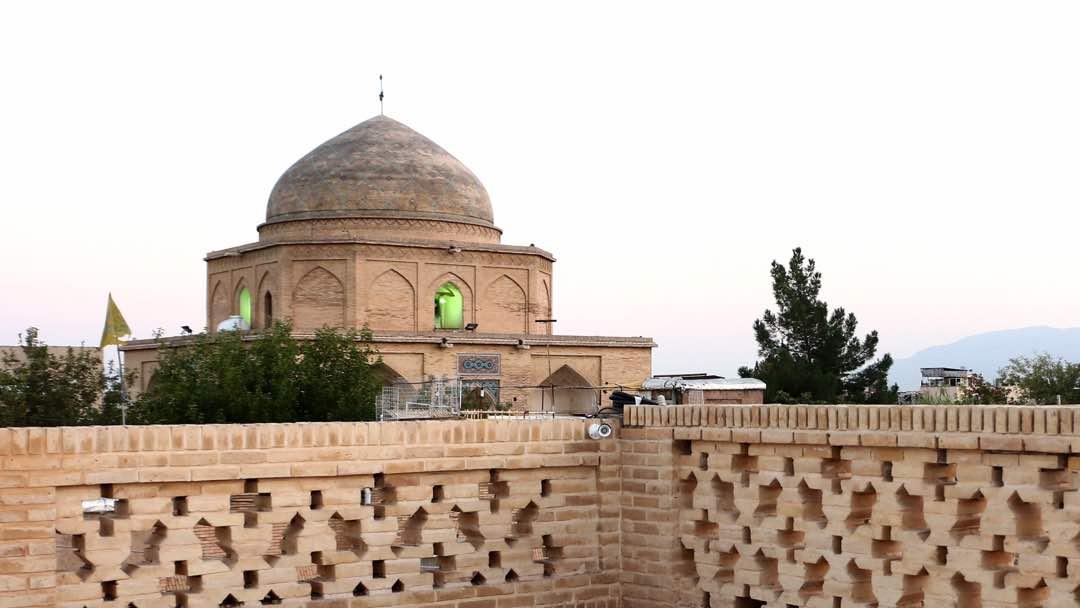 رزرو اقامتگاه بوم گردی سی راه در شیراز