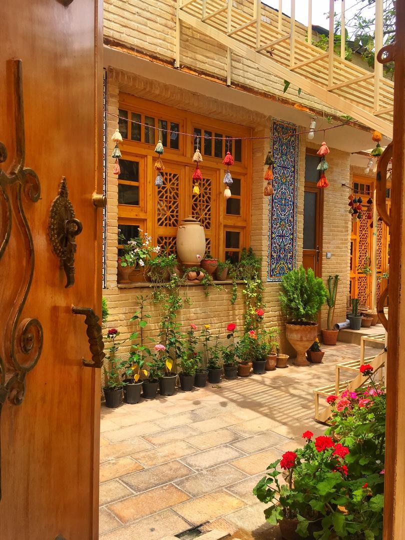 رزرو اقامتگاه بوم گردی سی راه در شیراز