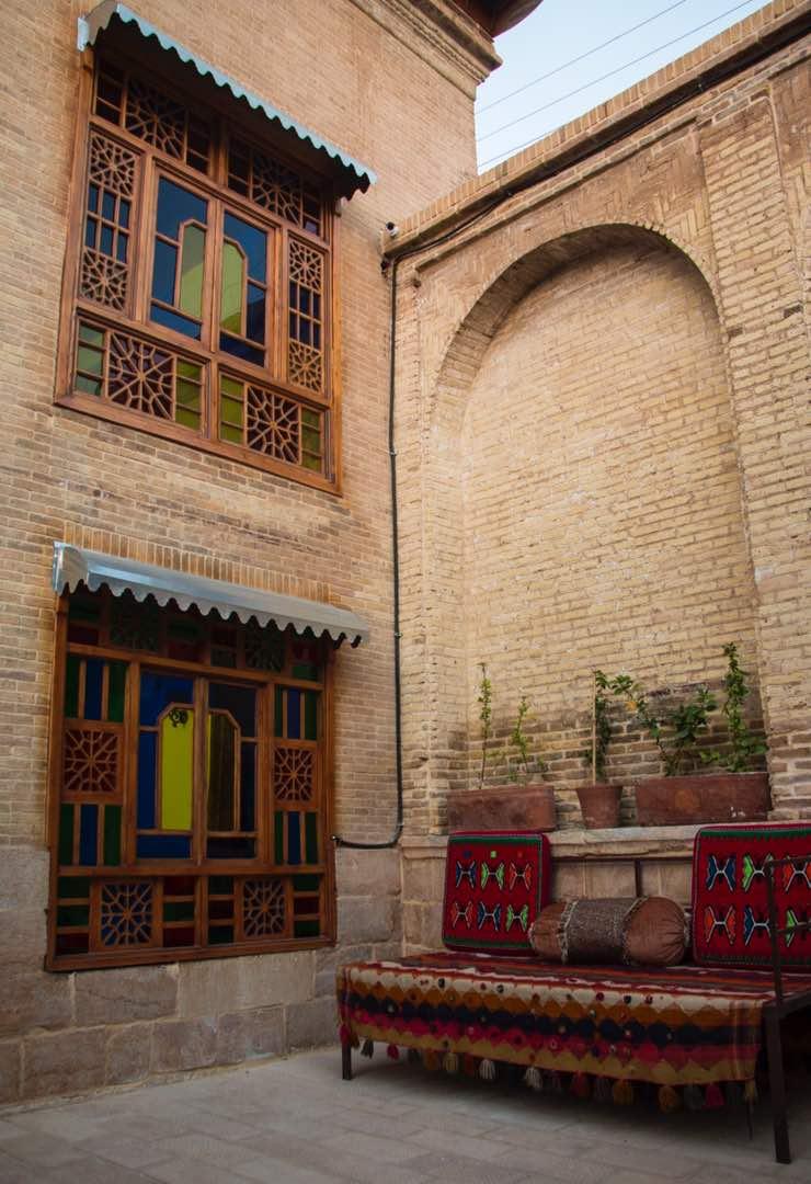 رزرو اقامتگاه بوم گردی سی راه در شیراز
