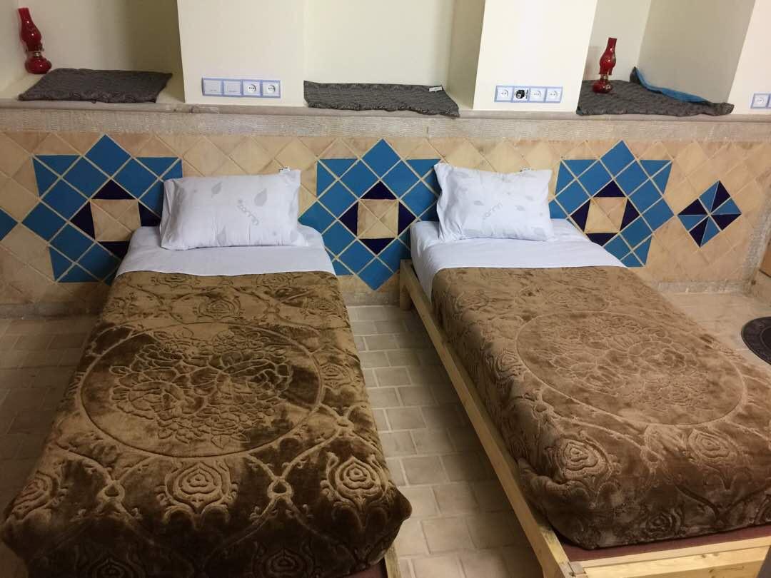 رزرو اقامتگاه بوم گردی سی راه در شیراز