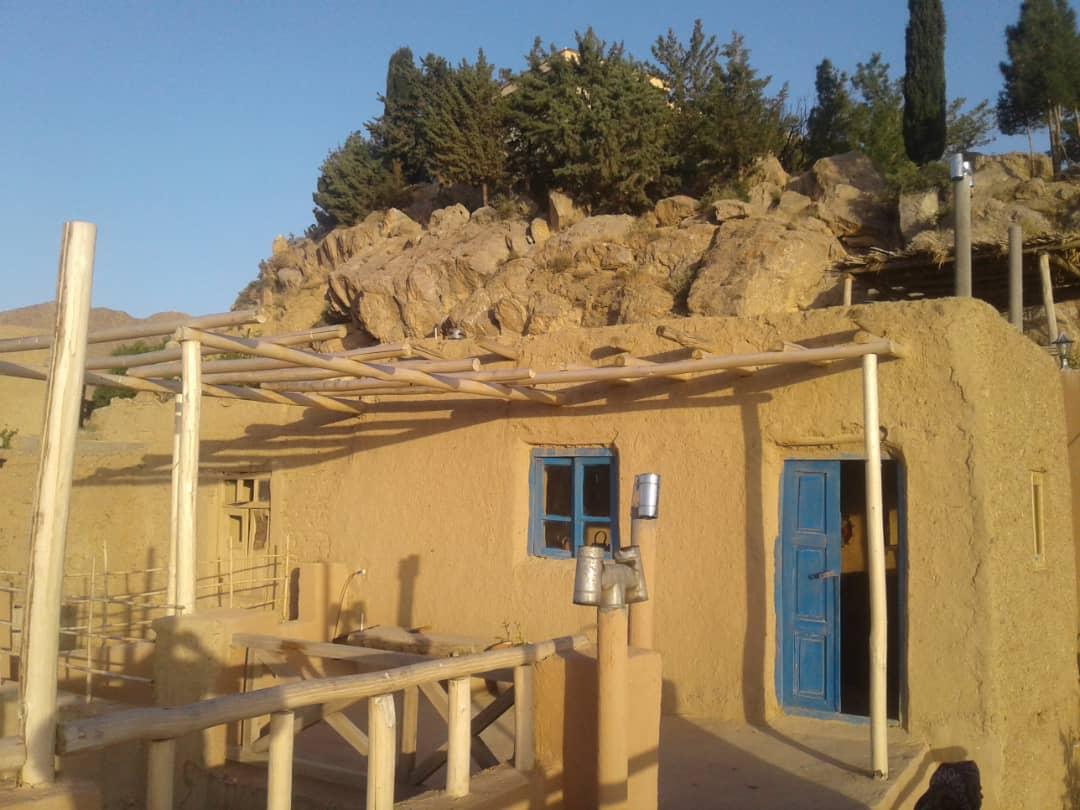 اجاره اقامتگاه بوم گردی ارگ در شاهرود