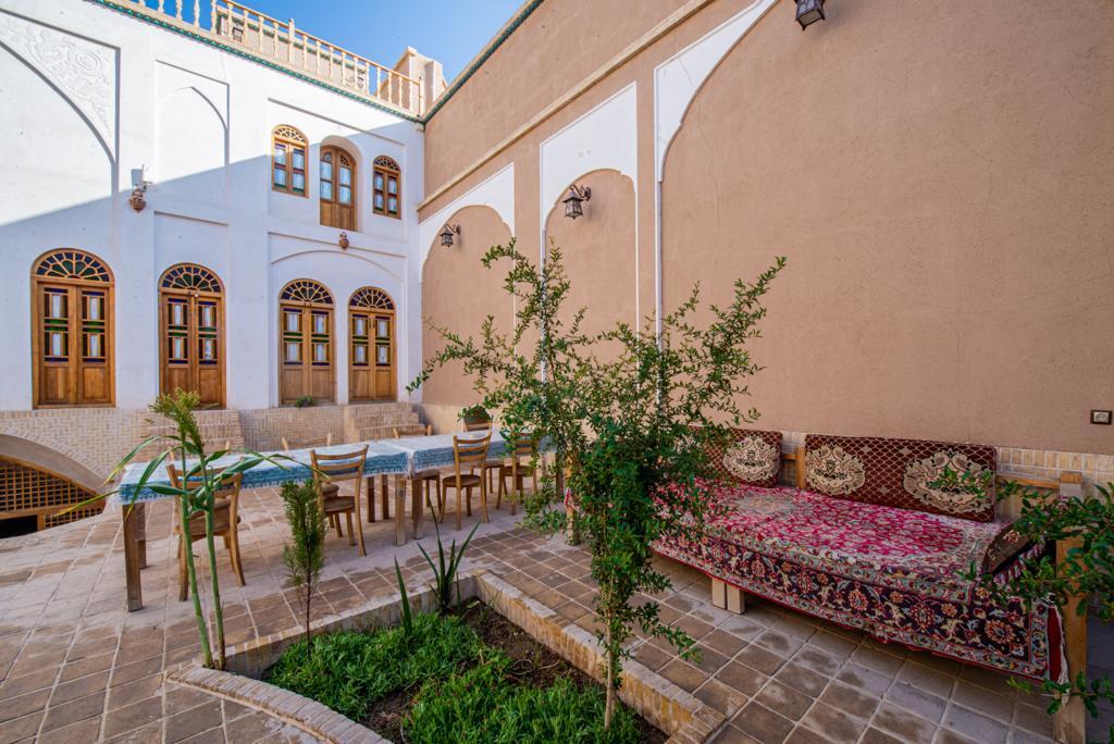 اجاره هتل سنتی خانه پارسی در کاشان