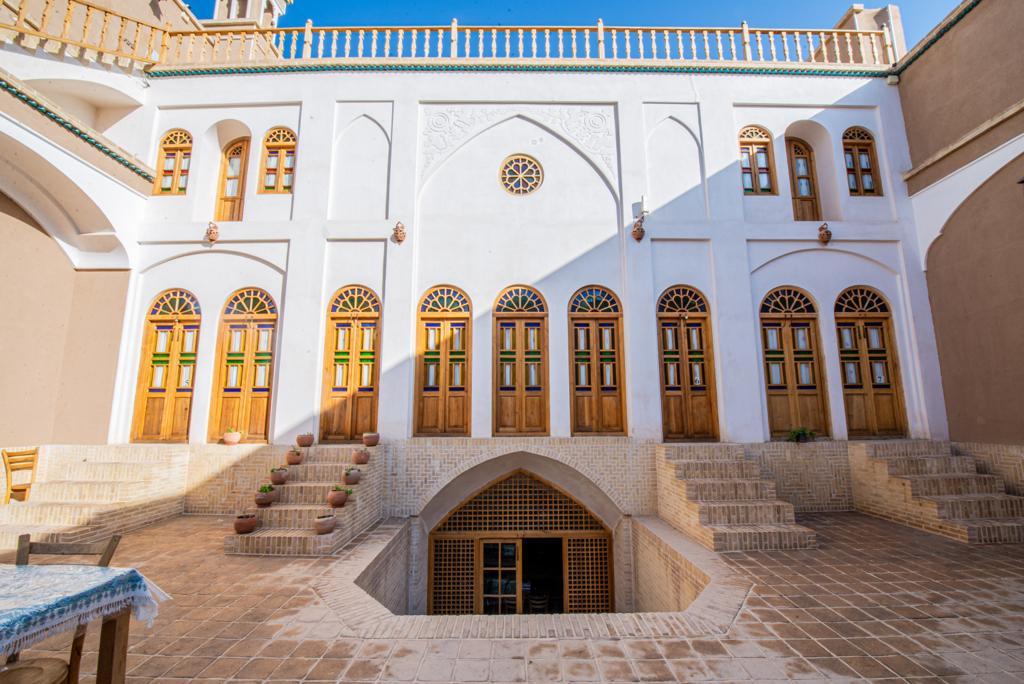 اجاره هتل سنتی خانه پارسی در کاشان