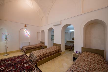 اجاره هتل سنتی خانه پارسی در کاشان