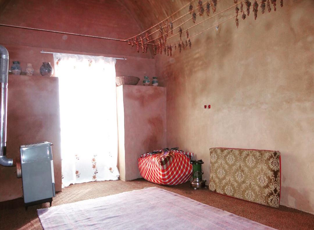 اقامتگاه بوم گردی دهکده فروردین در یزد