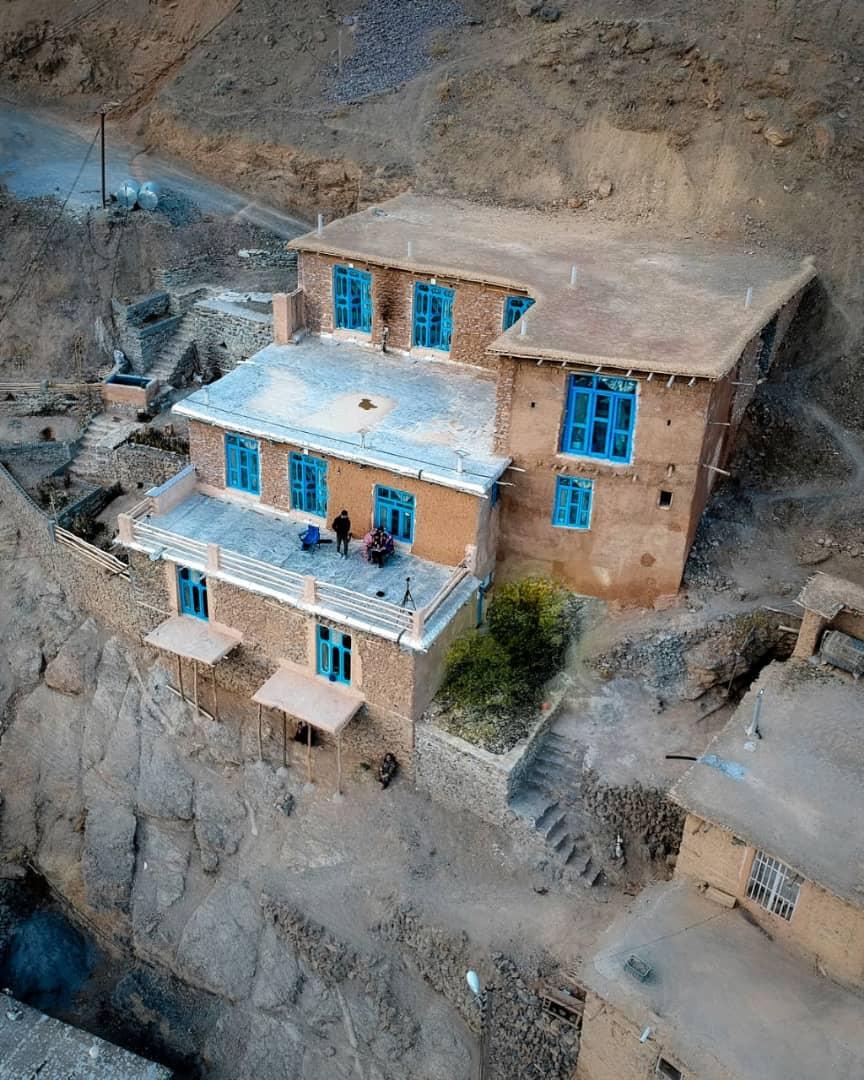 اقامتگاه بوم گردی واران در سنندج