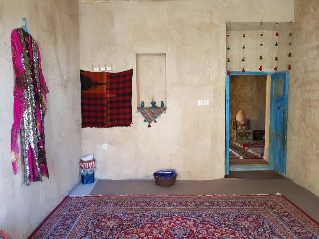 اقامتگاه بوم گردی واران در سنندج