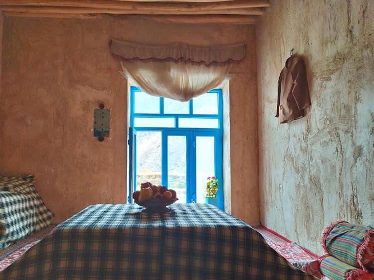 اقامتگاه بوم گردی واران در سنندج