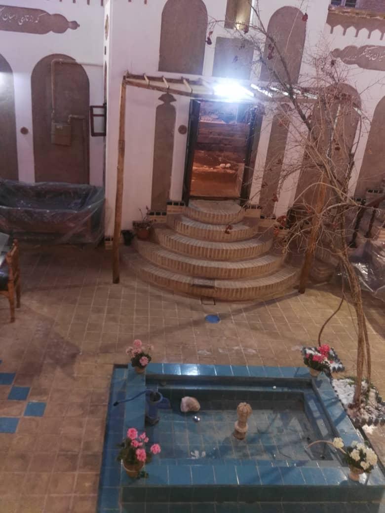 اجاره اقامتگاه بوم گردی سرای ایل سنگسر در مهدیشهر