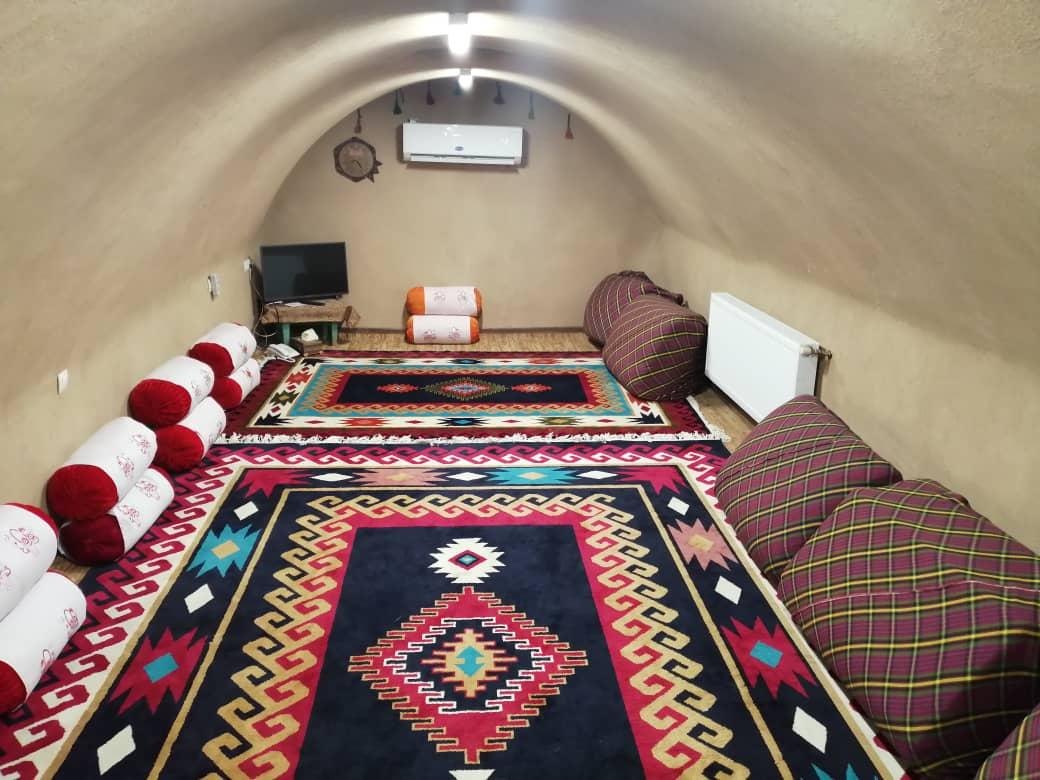 اجاره اقامتگاه بوم گردی ناردونه در تفت