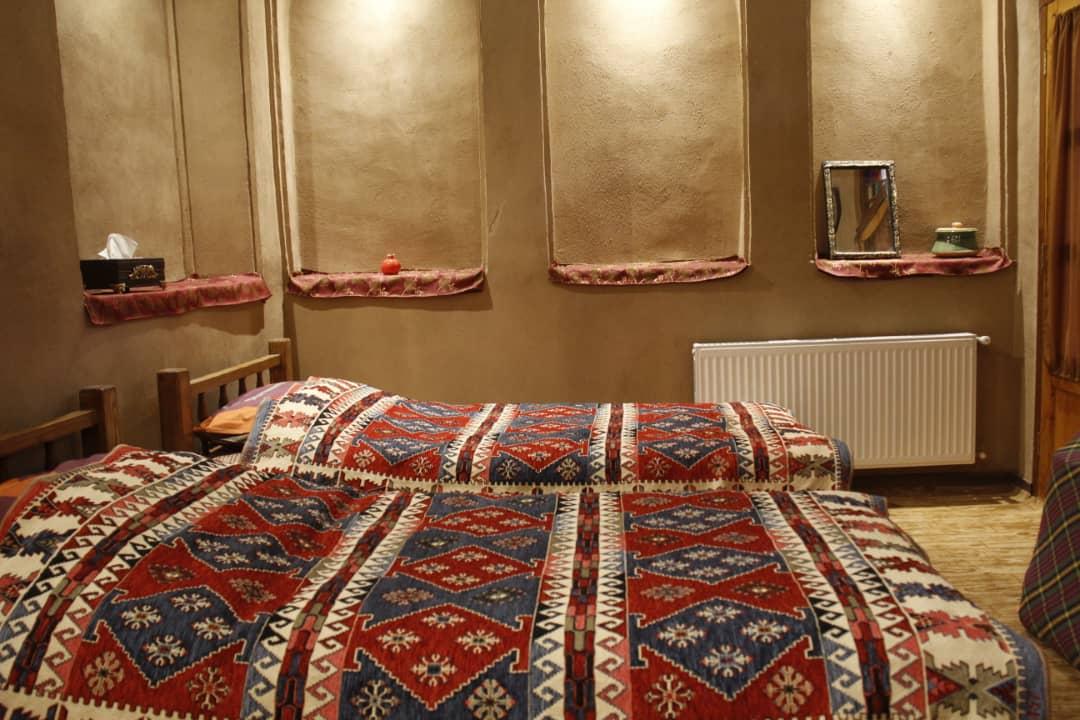 اجاره اقامتگاه بوم گردی ناردونه در تفت