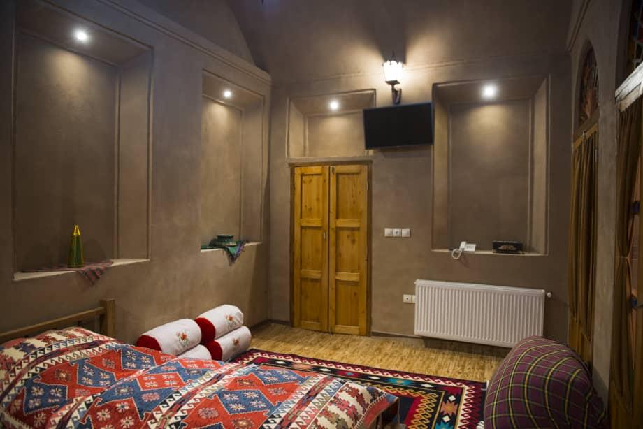 اجاره اقامتگاه بوم گردی ناردونه در تفت